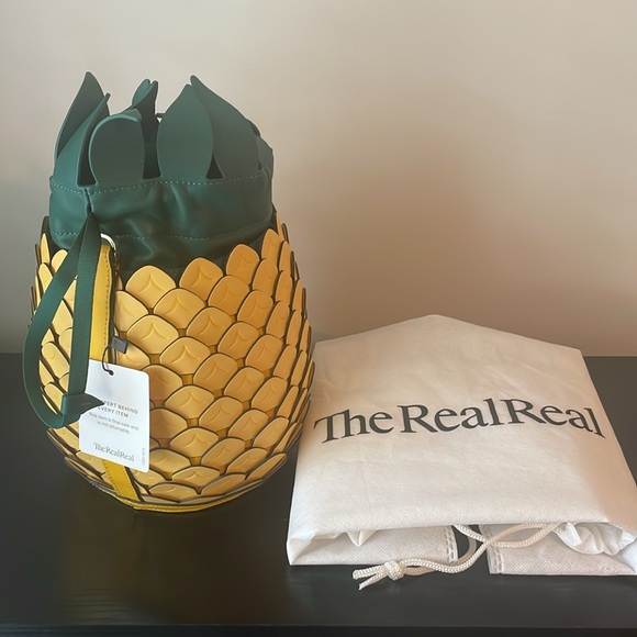 Kate Spade Colada Pineapple 3D Bucket Crossbody Purse Artsy Novelty Collectible - Picture 2 of 12